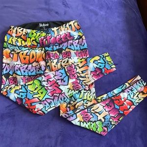 Tikiboo Workout Leggings - Graffiti Print